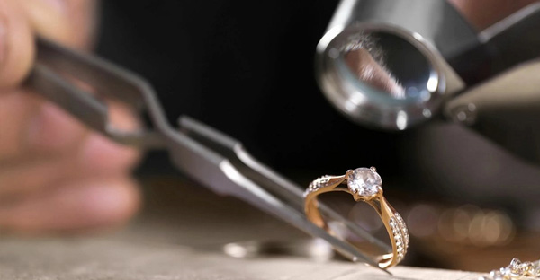 钻石：爱情里最温柔的定心丸